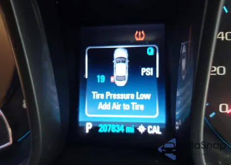 2015 Chevrolet Malibu 1Lt из США, поврежденный, VIN 1G11C5SL1FF352499